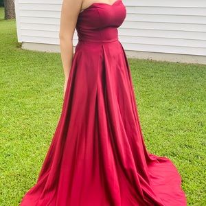 Red prom dress // formal dress